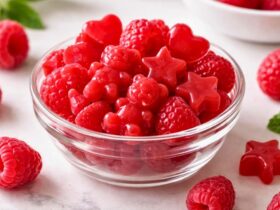 Homemade Raspberry Gummy Fruit Snacks Recipe